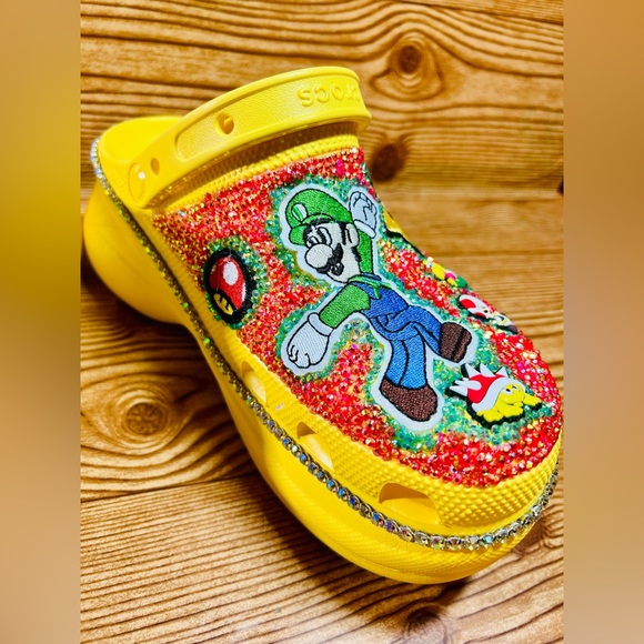 Super Mario Brothers Crush Platform Wedge Yellow Full Bling Crocs NWOB - Picture 4 of 10